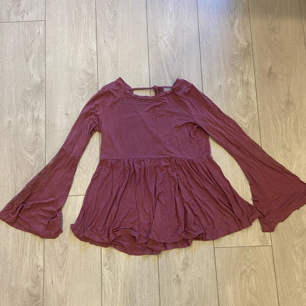 American Eagle Flowy Open Back Shirt